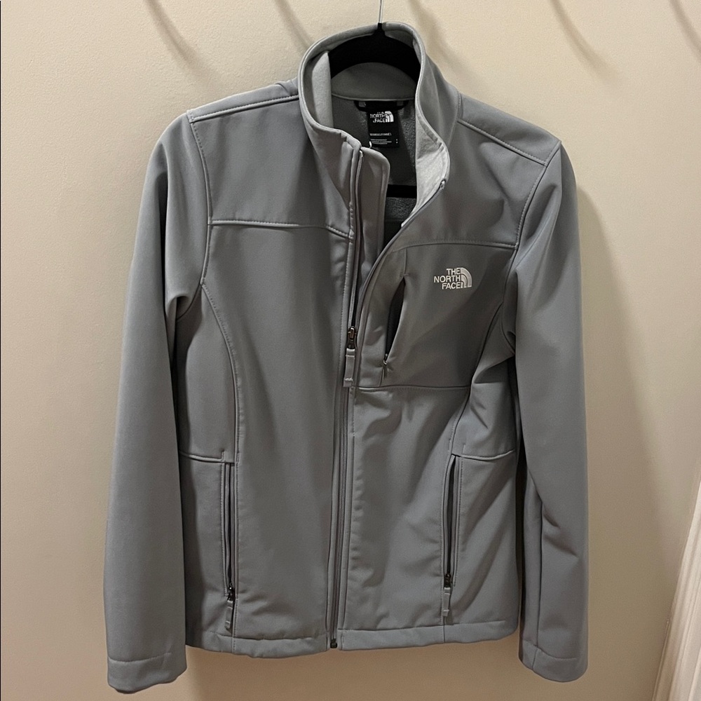 The North Face women’s Light Gray Performance Jacket